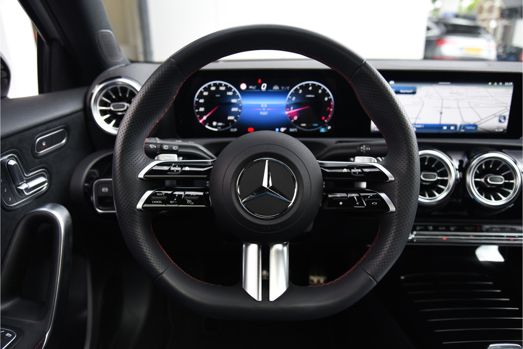 39819773-6.jpg